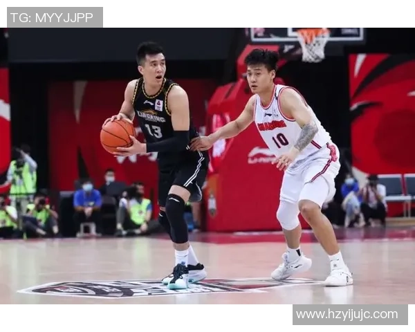 武汉篮球队在总决赛中的灵活性表现与战术调整分析